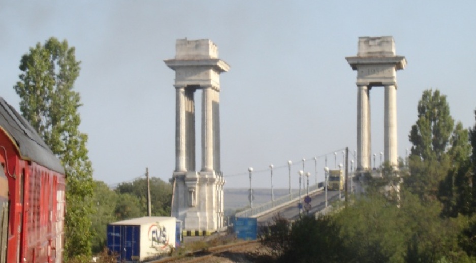 Дунав мост